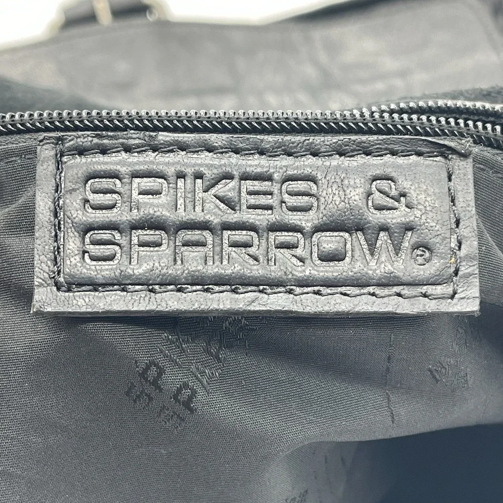 Spikes & Sparrow Bronco Leather Crossbody Messenger Bag Black Snap Closure Flap
